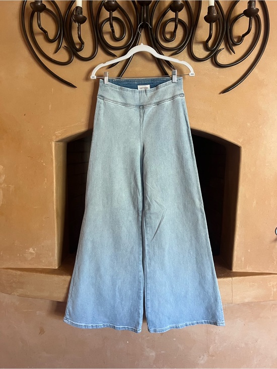 DRIFTWOOD Denim - Driftwood pull on Wide Leg Light Blue Women’s Jeans
